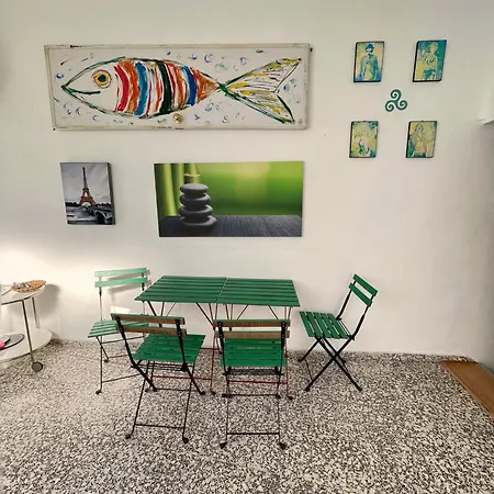 Rosa De Vientos: Estudios 公寓