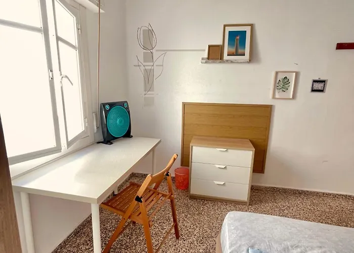 Rosa De Los Vientos: Estudios * Cádiz