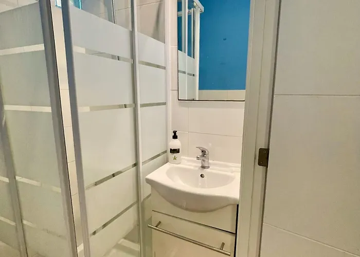 Rosa De Los Vientos: Estudios كاديز